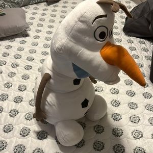 Disney frozen Olaf 22” and the beanie babies collection frozen 2 Sven
